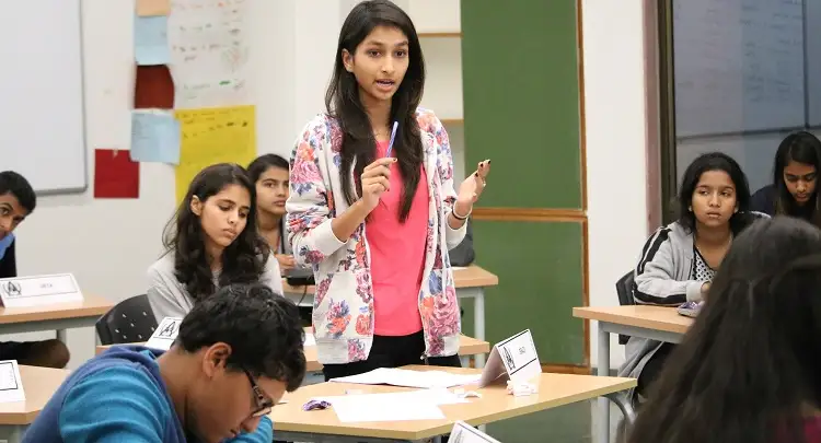 <p>Syeda Sayema Mayesha – tackling global issues through film</p>