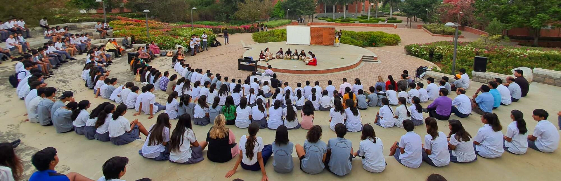 Students in the amphitheatre.